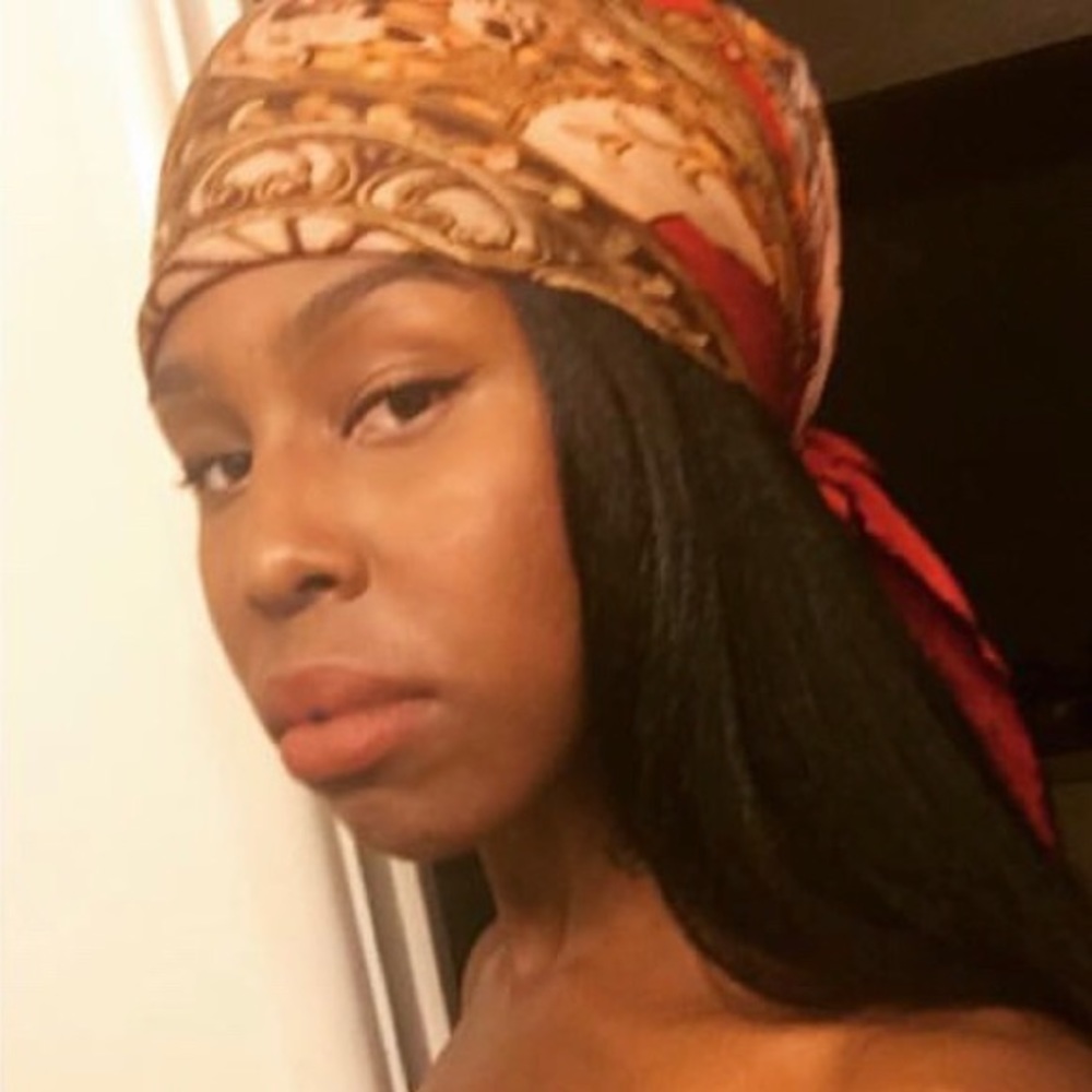 Meet your Posher, Amber Ashli